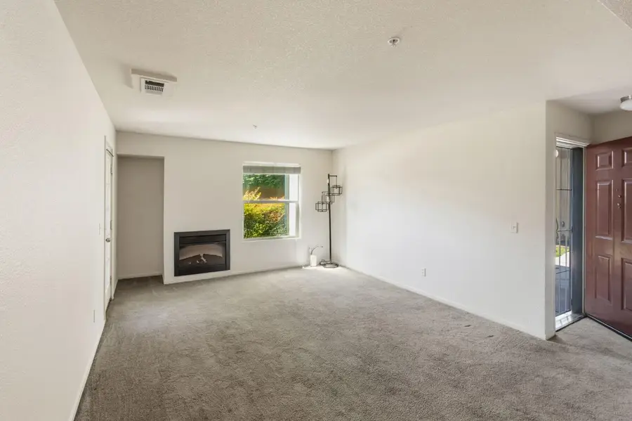 7283 Florin Mall Drive #12, Sacramento, CA 95823 - #3