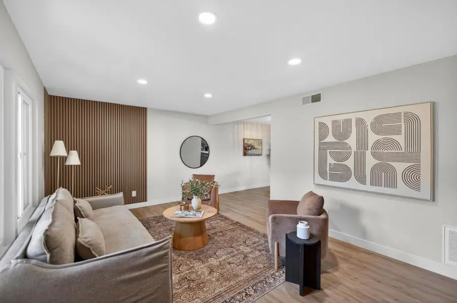 8840 La Riviera Drive #B, Sacramento, CA 95826 - #3