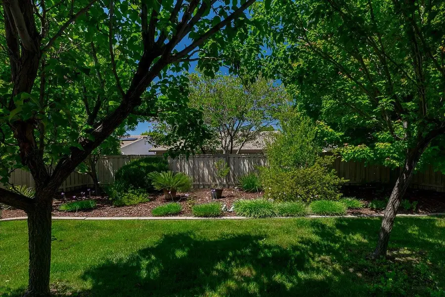 386 Snapdragon Lane, Lincoln, CA 95648 - #2