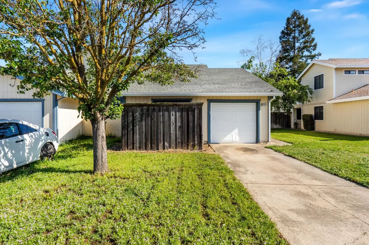 9334 Aizenberg Circle, Elk Grove, CA 95624 - #1