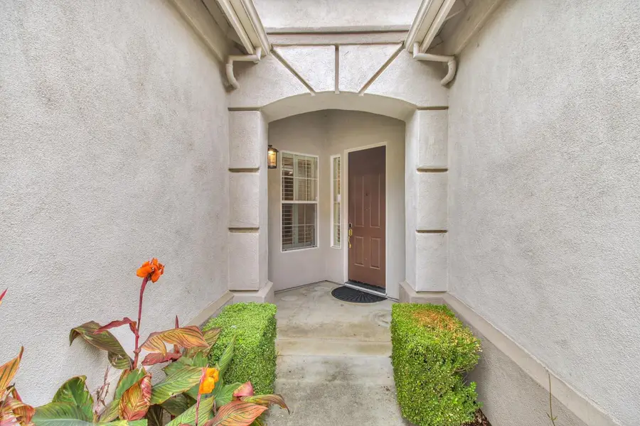 28 Eastham Court, Sacramento, CA 95833 - #3