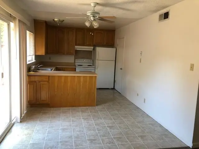 8613 La Riviera Dr #A, Sacramento, CA 95826 - #3