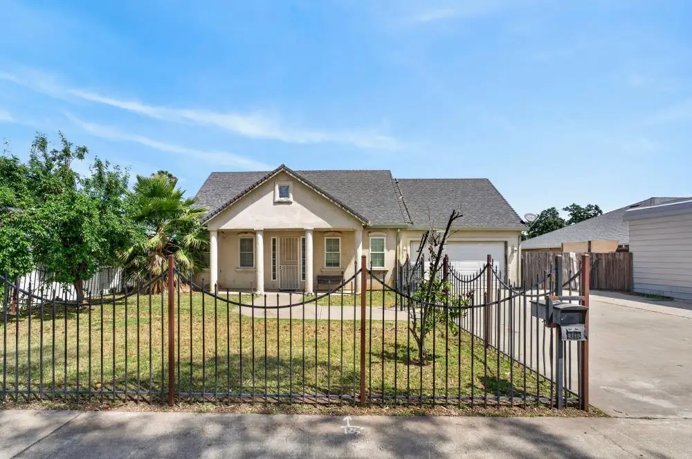 215 Singh Avenue, Rio Linda, CA 95673 - #1