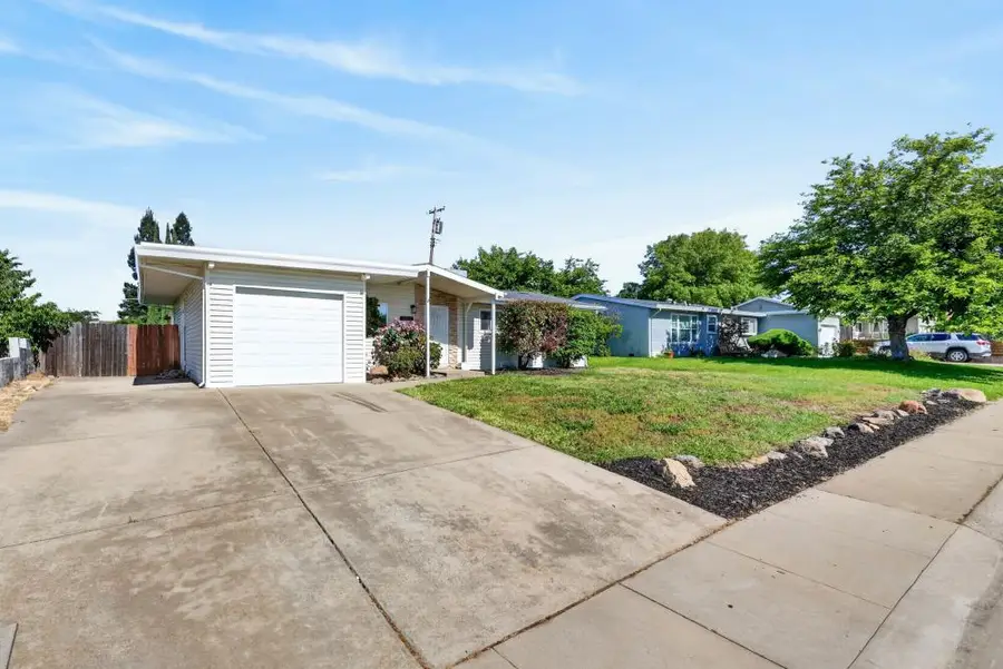 5615 Saint Claire Way, Citrus Heights, CA 95621 - #2