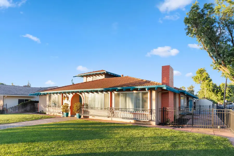 201 N 7th Street, Patterson, CA 95363 - #3