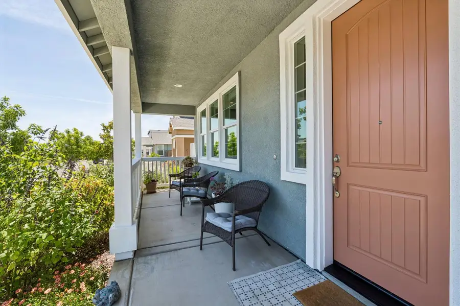 870 W Main Street, Winters, CA 95694 - #2