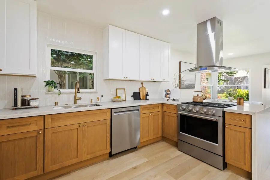 846 Vallejo Way, Sacramento, CA 95818 - #3