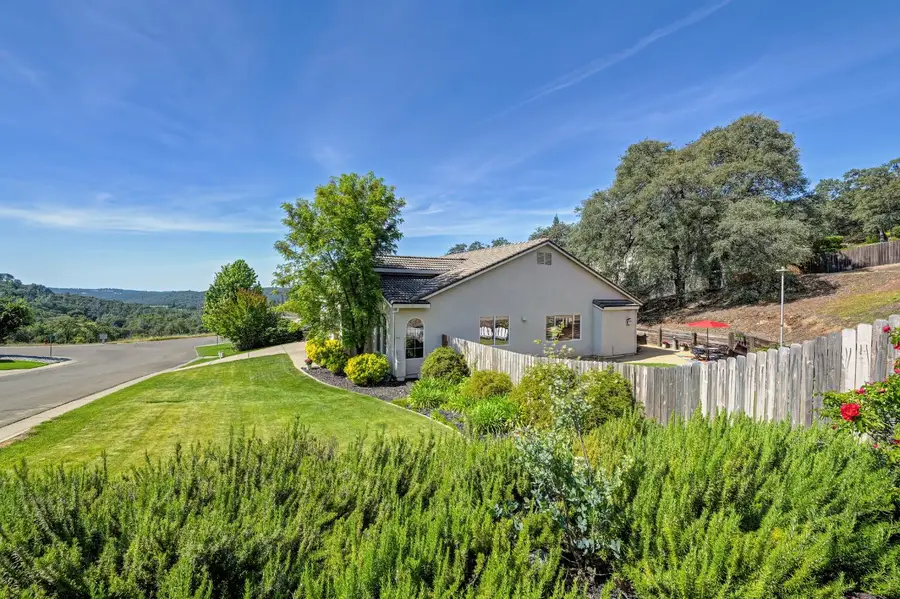 4204 Gina Way, Cameron Park, CA 95682 - #2