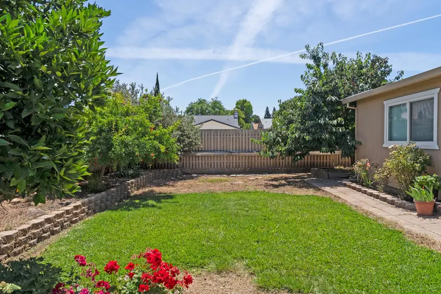 3613 Kobias Court, Sacramento, CA 95827 - #2