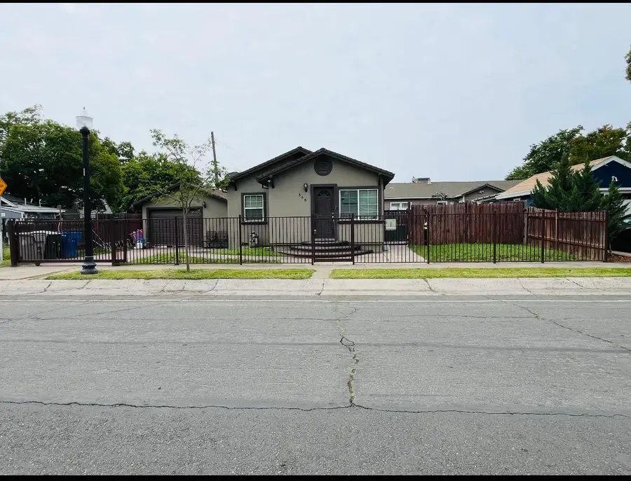 566 Calvados Avenue, Sacramento, CA 95815 - #3