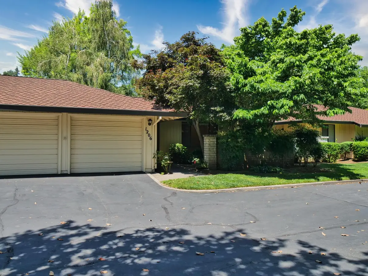1206 Commons Dr., Sacramento, CA 95825 - #1
