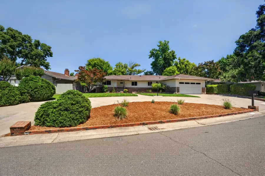812 Columbia Drive, Sacramento, CA 95864 - #3