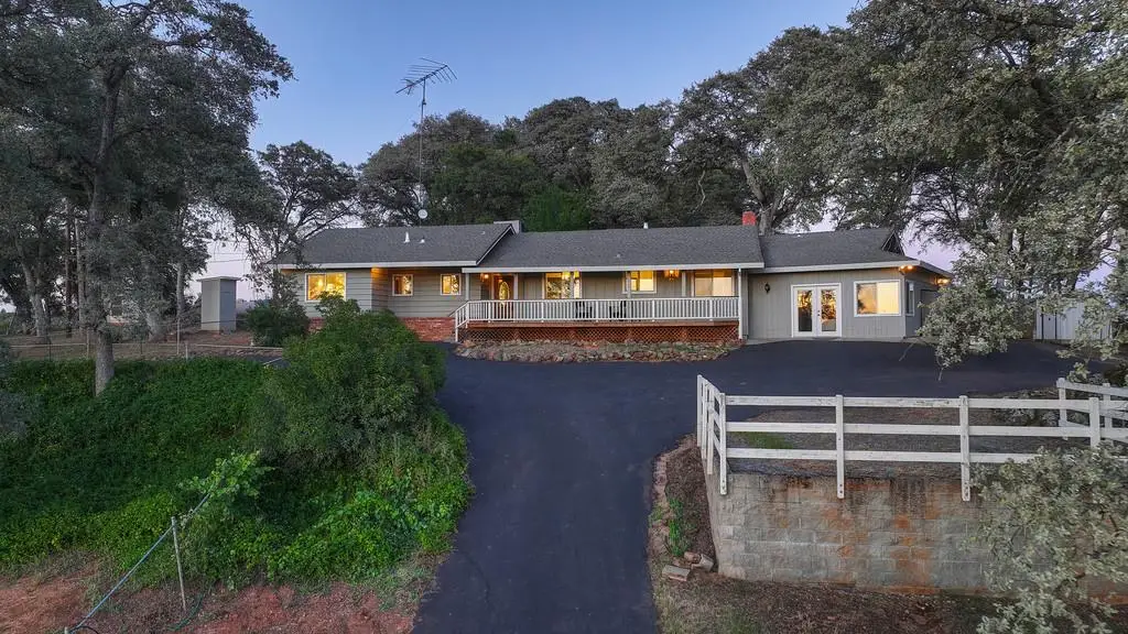 4956 Bell Road, Auburn, CA 95602 - #1