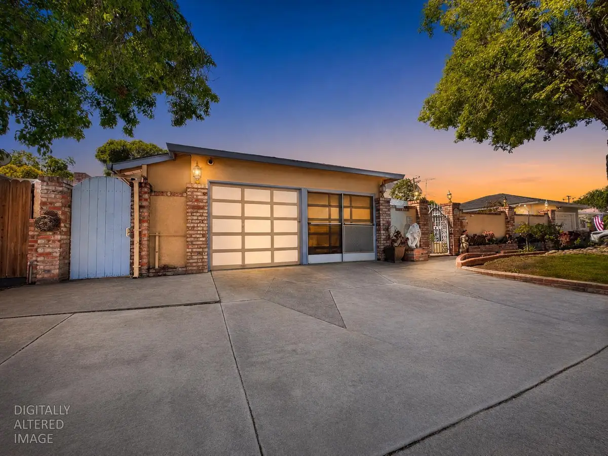 1422 Oakwood Drive, Modesto, CA 95350 - #1