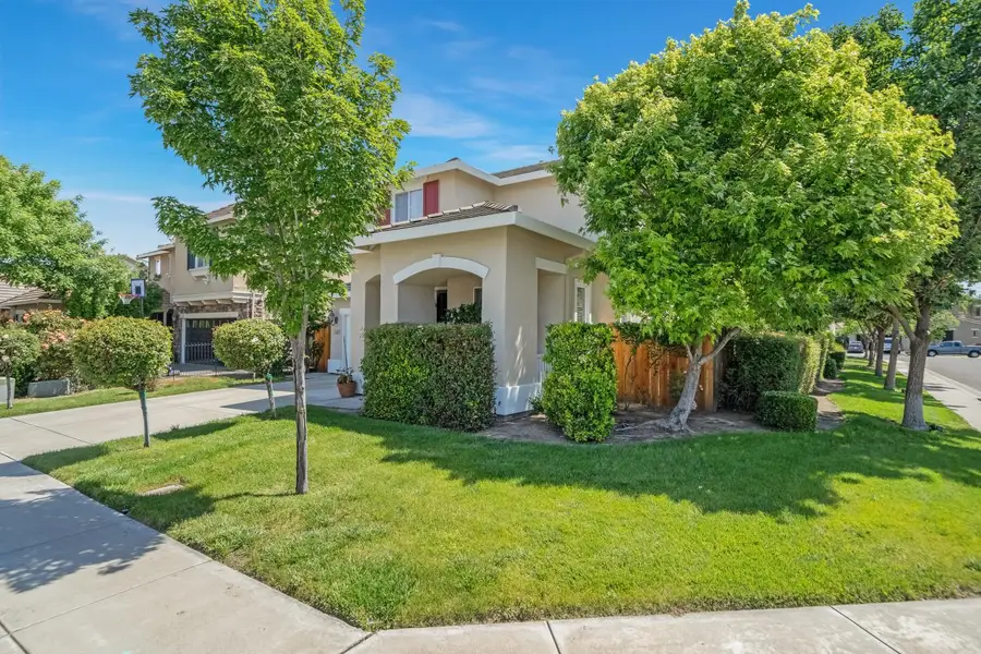 3120 Queens Gate Lane, Modesto, CA 95355 - #3