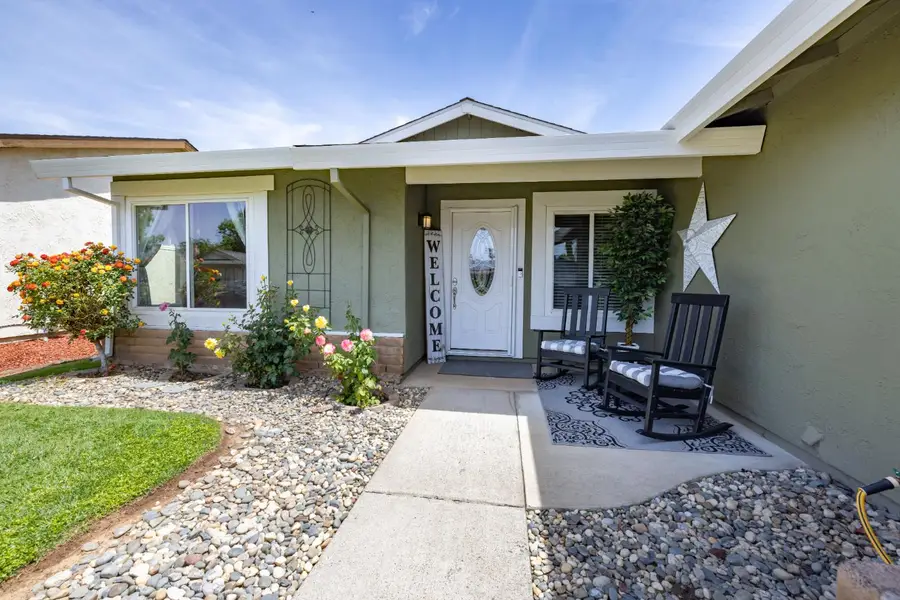 4329 Rose Valley Way, Sacramento, CA 95826 - #2
