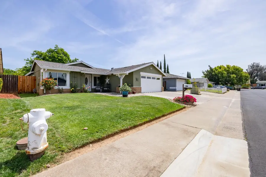 4329 Rose Valley Way, Sacramento, CA 95826 - #3