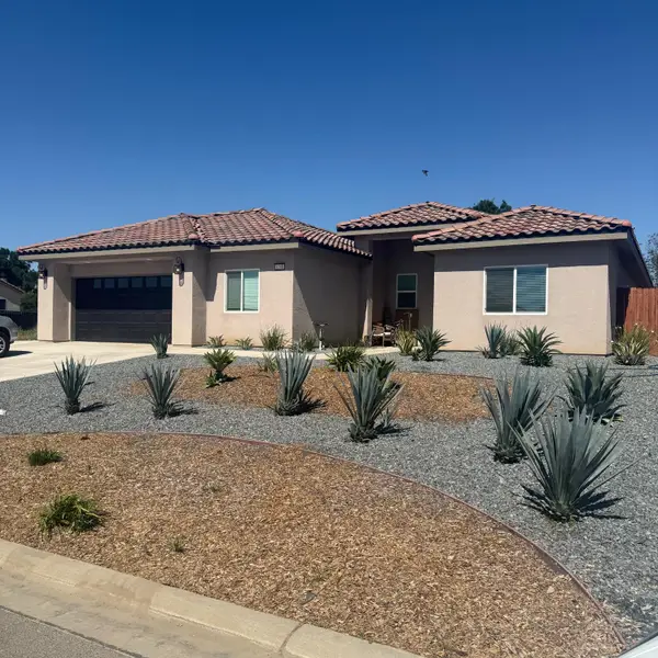 8390 Lake Shore Drive, Chowchilla, CA 93610
