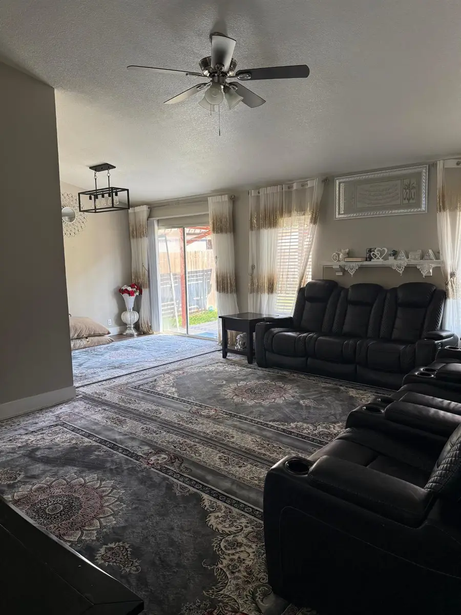 8238 Visalia Way, Sacramento, CA 95828 - #3