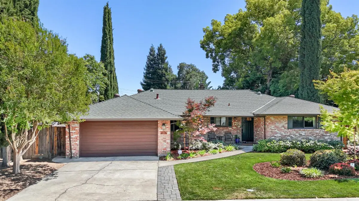 1210 35th Avenue, Sacramento, CA 95822 - #1