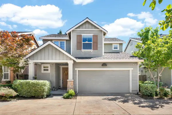 390 Soaring Hawk Lane, Sacramento, CA 95833