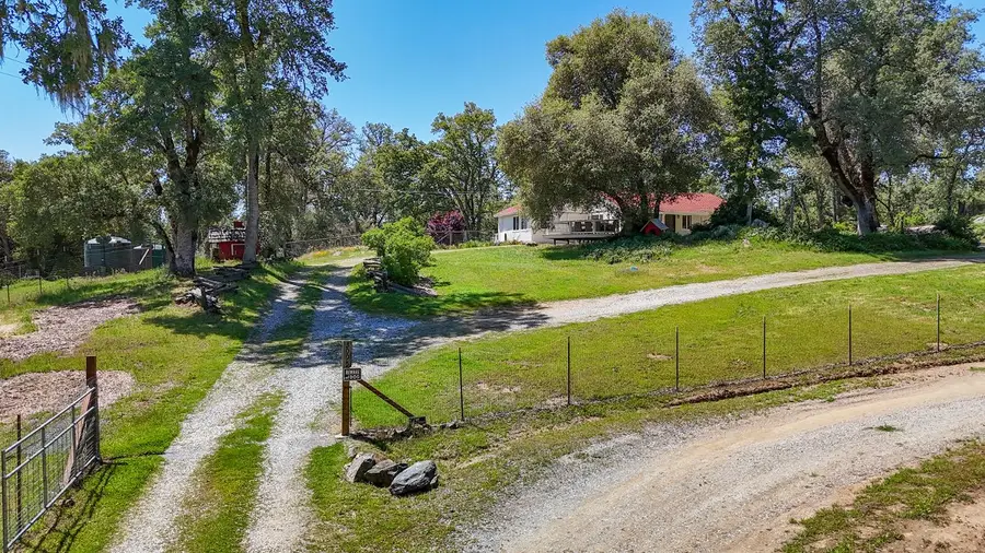 3095 Cedar Creek Road, Fiddletown, CA 95629 - #2
