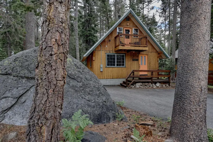 10185 Juniper Way, Soda Springs, CA 95728 - #2