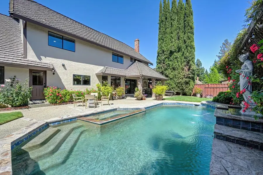 898 Lake Front Drive, Sacramento, CA 95831 - #3