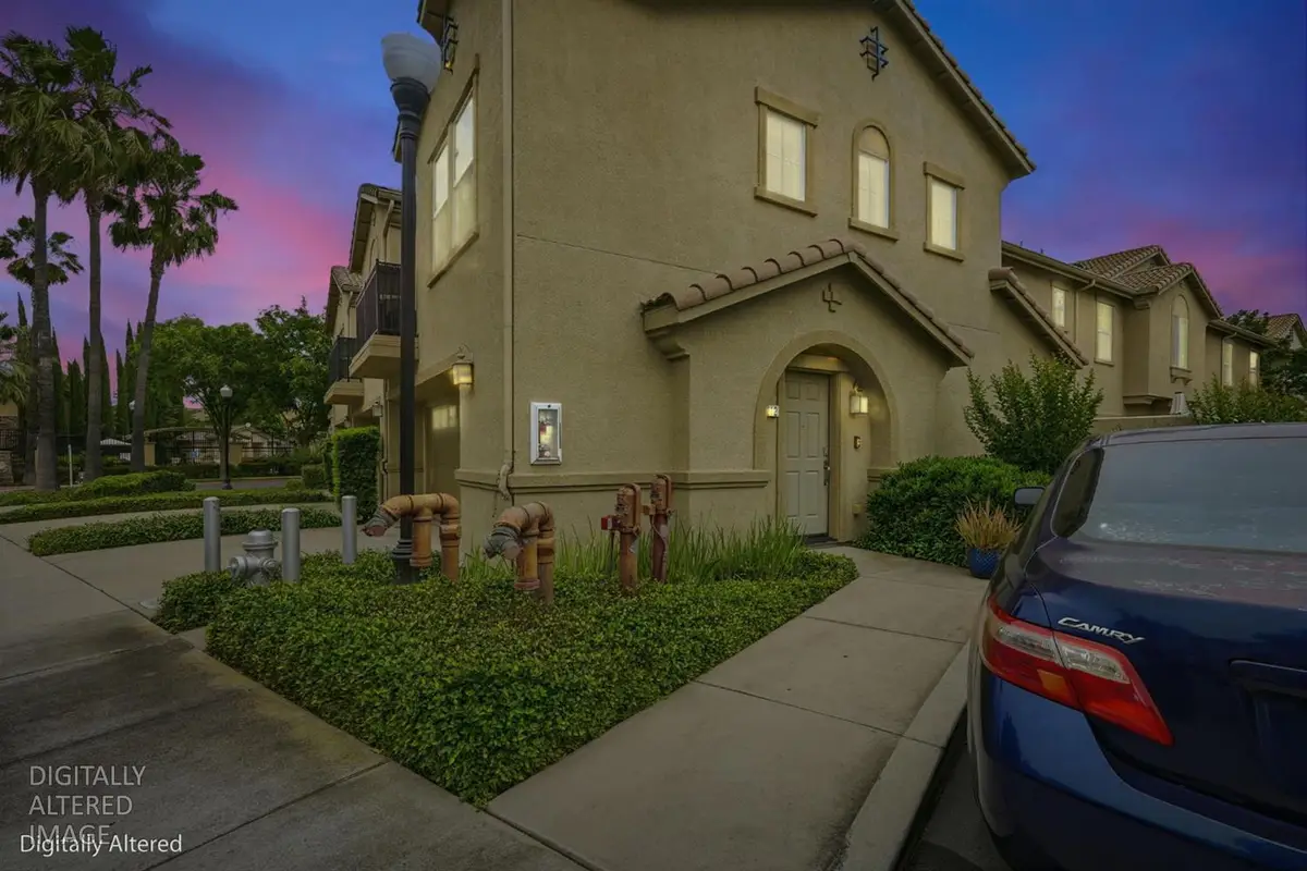 3301 N Park Drive #2212, Sacramento, CA 95835 - #1