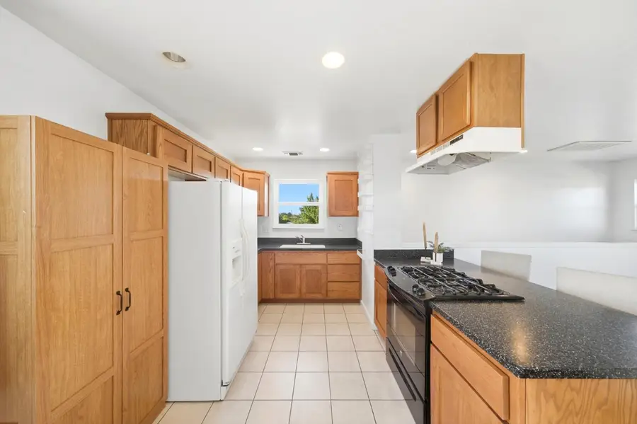 6515 W 4th Street, Rio Linda, CA 95673 - #3