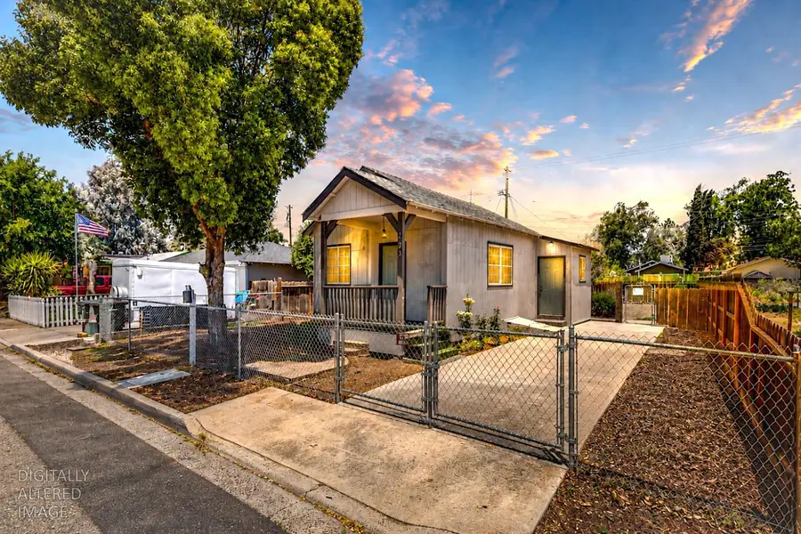 253 West Avenue, Oakdale, CA 95361 - #3