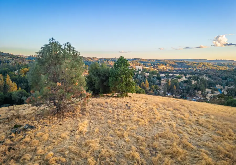 19635 Peyton Pl, Grass Valley, CA 95949 - #3