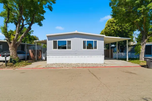 5100 N Hwy 99 #24, Stockton, CA 95212