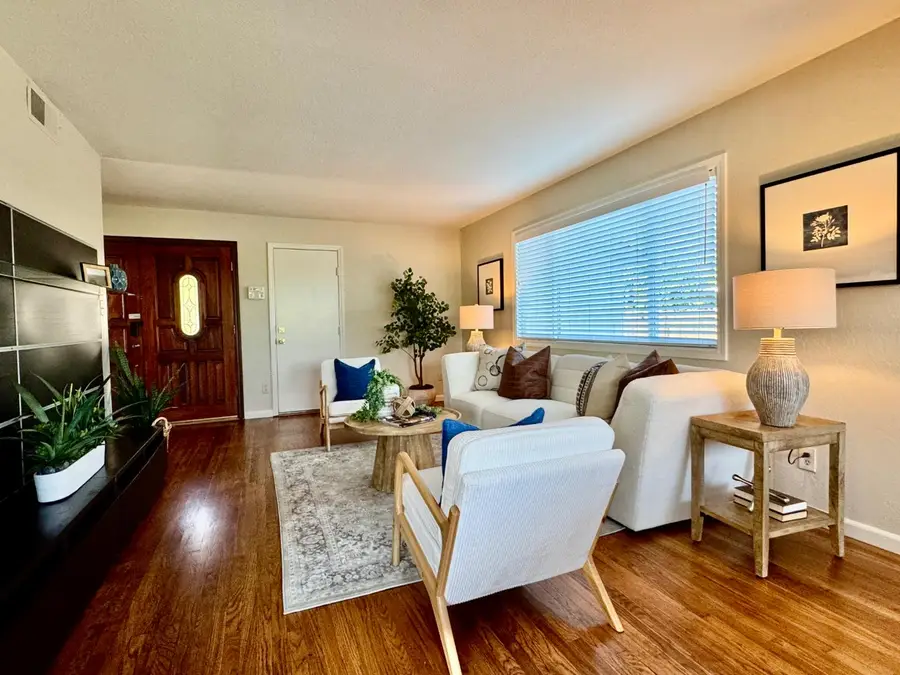 3214 N Trentwood Way, Sacramento, CA 95822 - #3