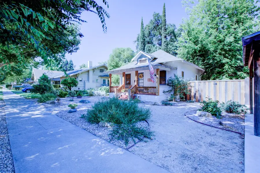 221 Orange Avenue, Modesto, CA 95350 - #2