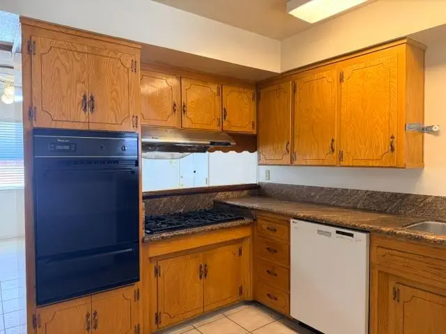 4209 34th Ave, Sacramento, CA 95824 - #3
