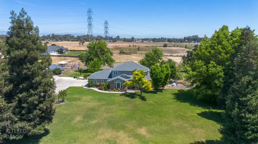 3856 N Gardner, Merced, CA 95340 - #3