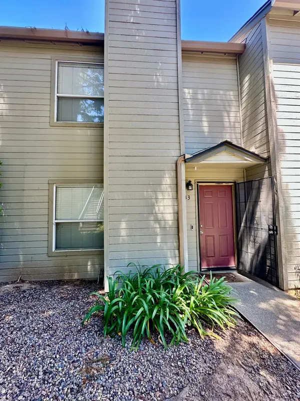 9127 Newhall Drive #33, Sacramento, CA 95826