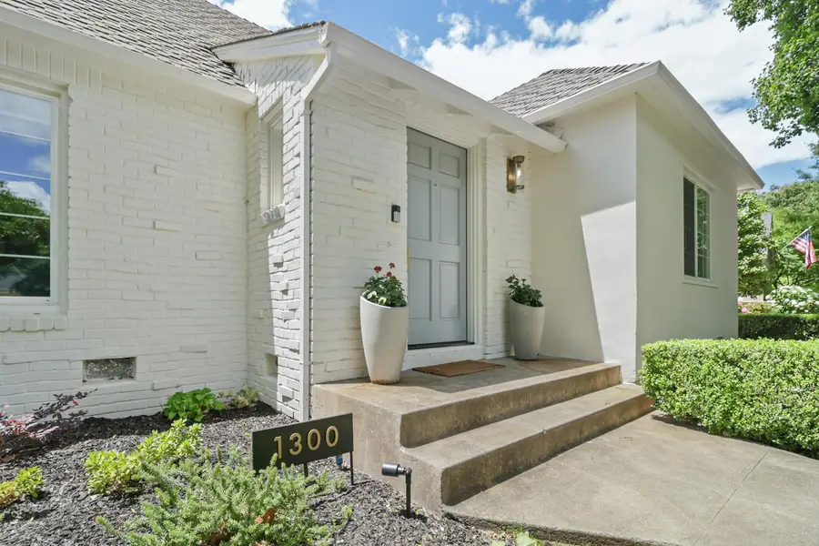 1300 Swanston Drive, Sacramento, CA 95818 - #2