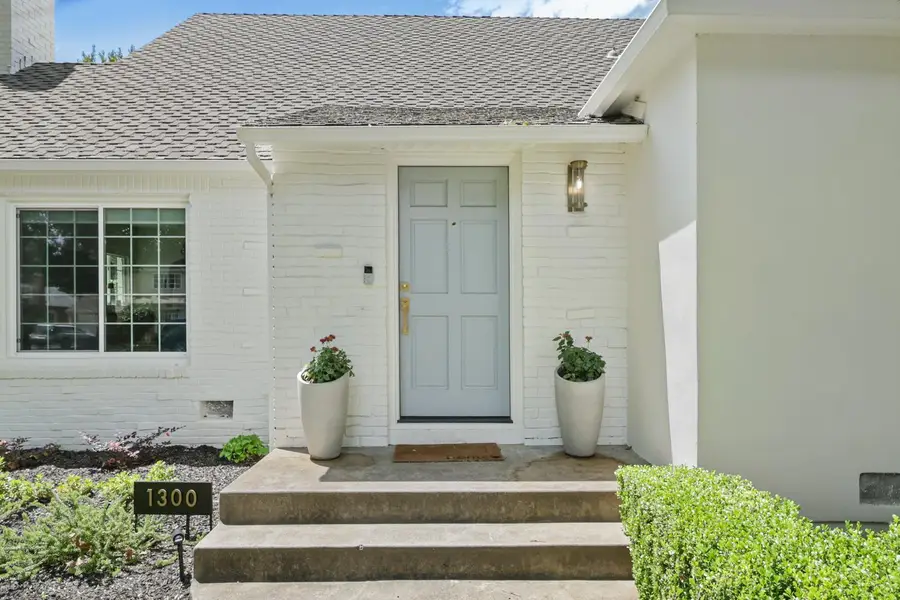 1300 Swanston Drive, Sacramento, CA 95818 - #3