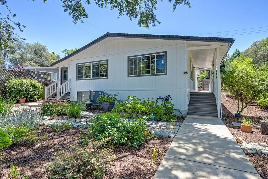 11375 Dry Creek Road, Auburn, CA 95602 - #1
