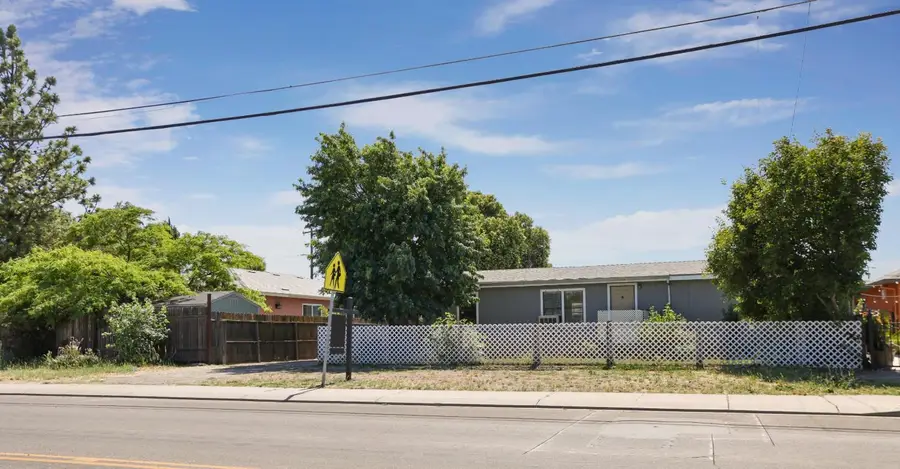 415 S Cardinal Avenue, Stockton, CA 95215 - #2