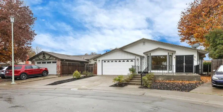 8628 Fallbrook Way, Sacramento, CA 95826 - #3