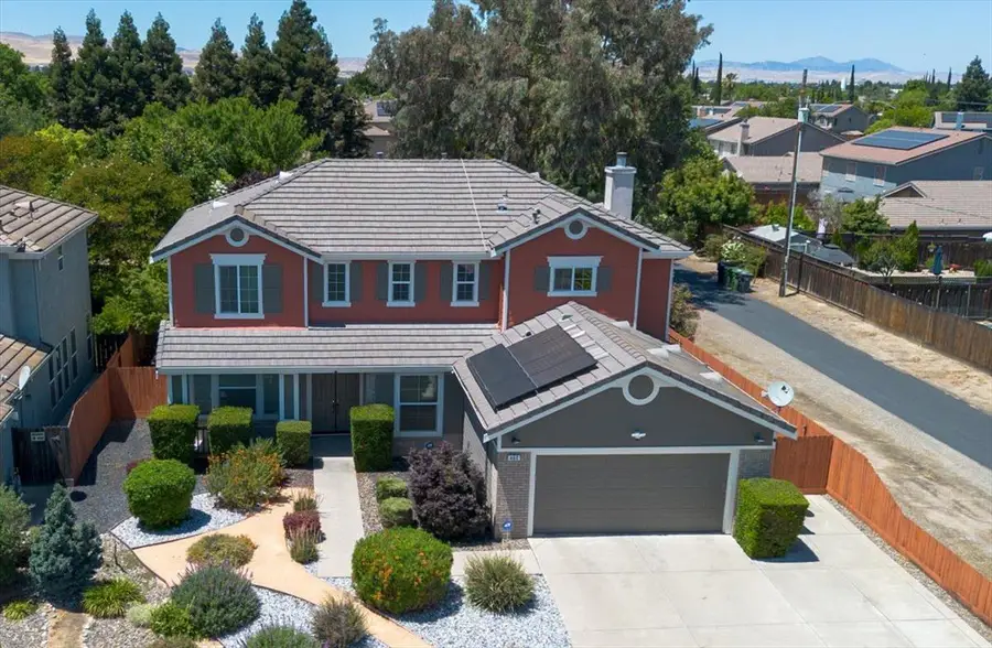 402 Payton Court, Tracy, CA 95377 - #3