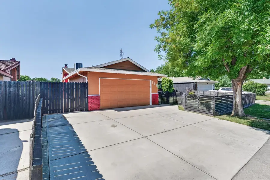 110 San Fernando Avenue, Stockton, CA 95210 - #3