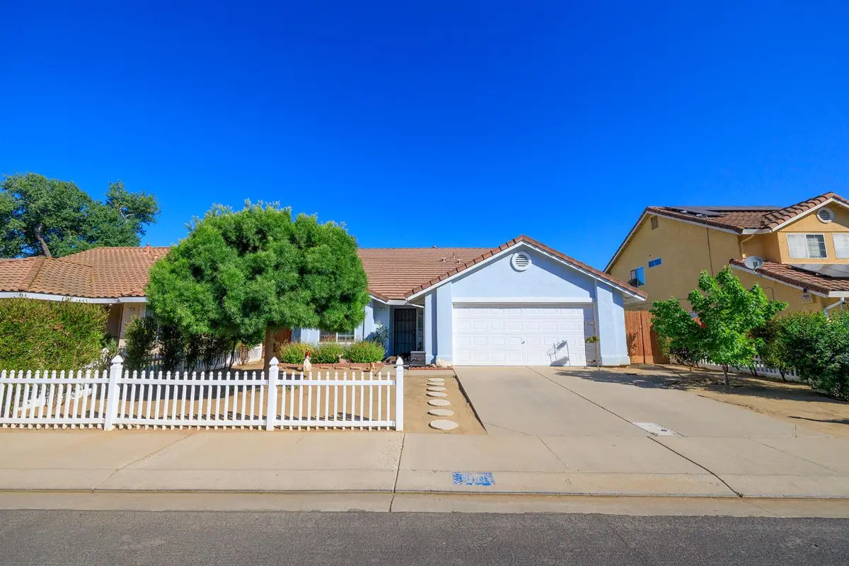1201 Crater Avenue, Modesto, CA 95351 - #1