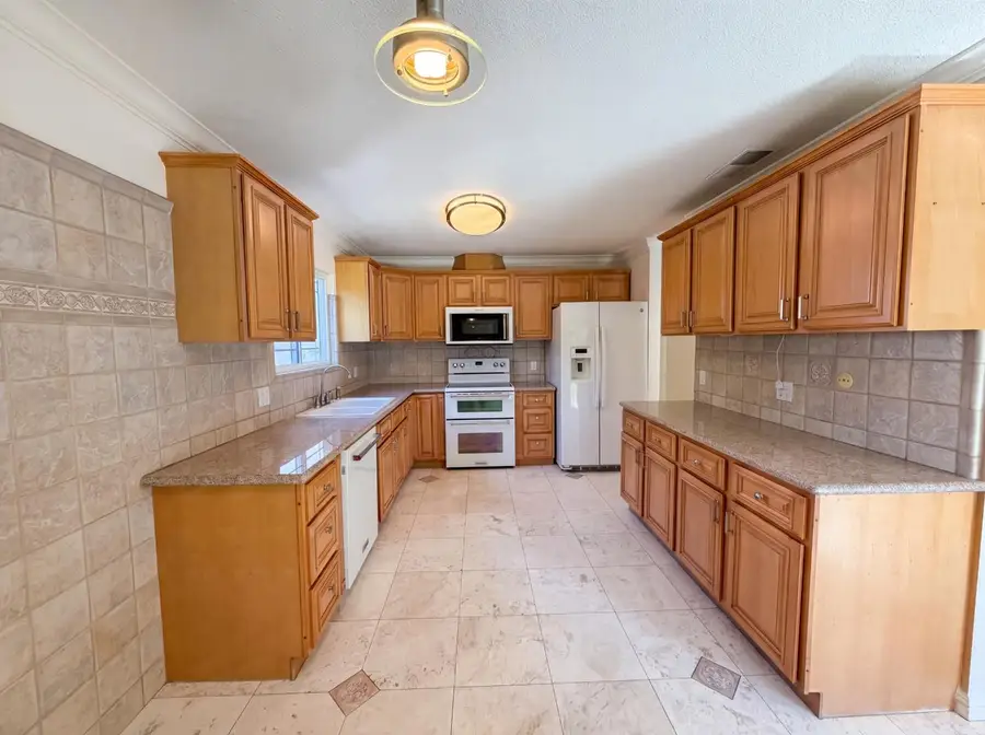 9534 Brakeman Court, Sacramento, CA 95827 - #2