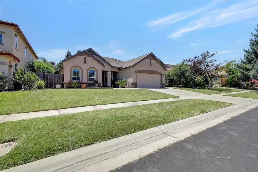 1254 Jewelflower Street, Plumas Lake, CA 95961 - #2