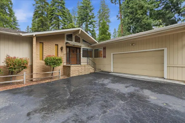6775 Ridgeway Drive, Pollock Pines, CA 95726