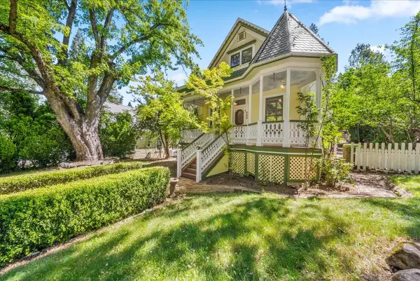 439 S Auburn Street, Grass Valley, CA 95945